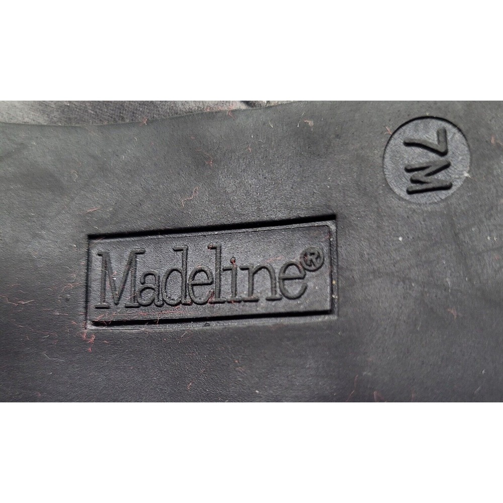 Madeline Boots  Suede Ankle Womens SZ 7M 3.5" Heel Grey Accent Zipper Silver - Picture 8 of 8
